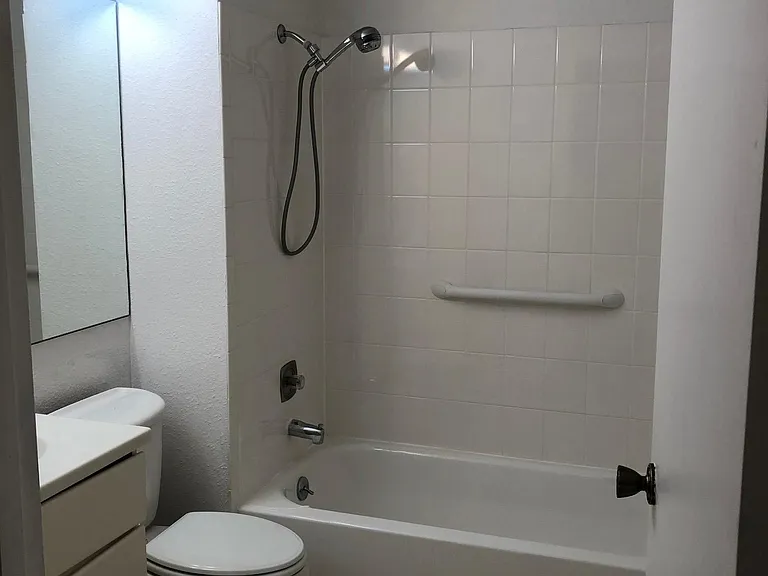 14757 NE 32nd St #B304 — Photo 9