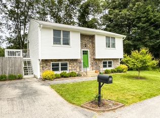183 Richmond Dr, Warwick, RI 02888