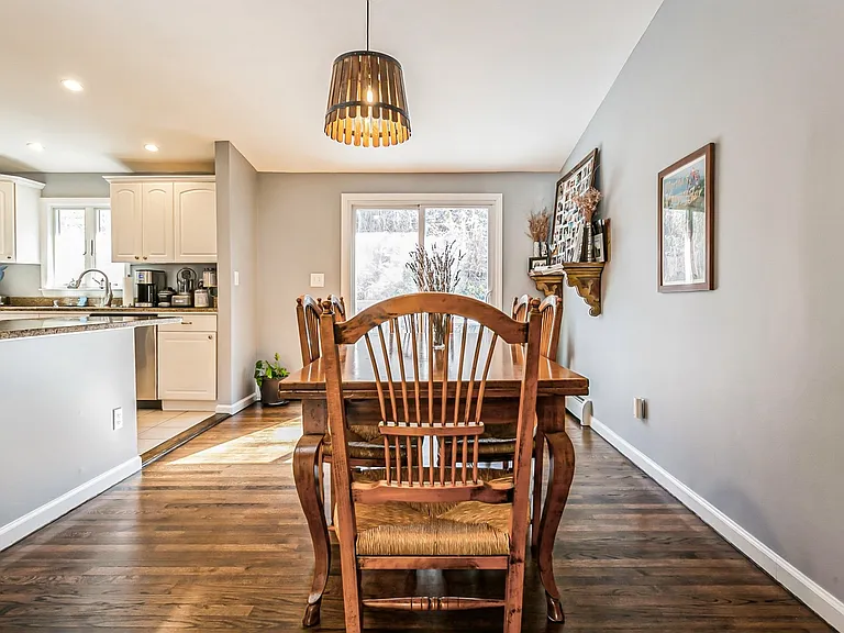 33 Brookside Pl — Photo 10