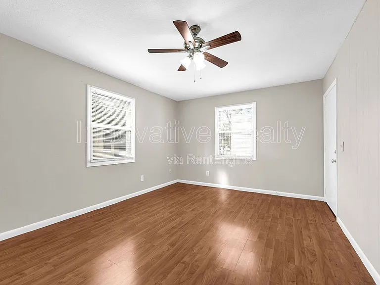 5111 Curry Ford Rd #4 — Photo 3