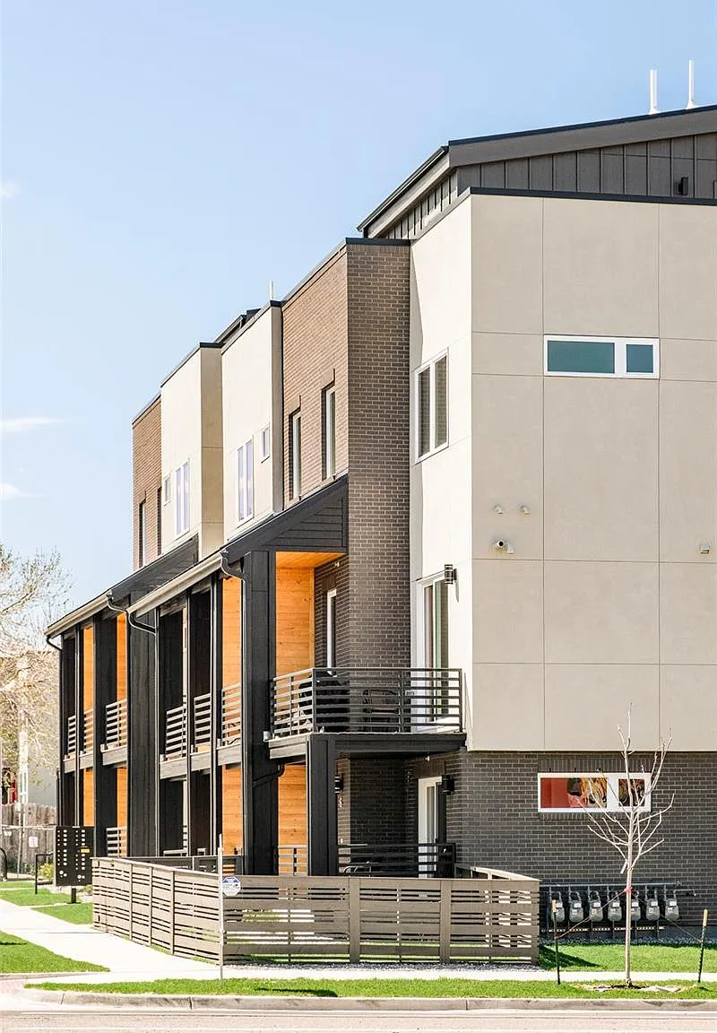 Overland Riverside Townhomes — Photo 3