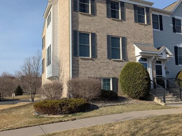 11170 E Sand Castle Dr #E, Saint Paul, MN 55129