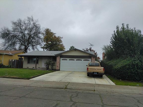 2nd image of 4860 Scarborough Way
