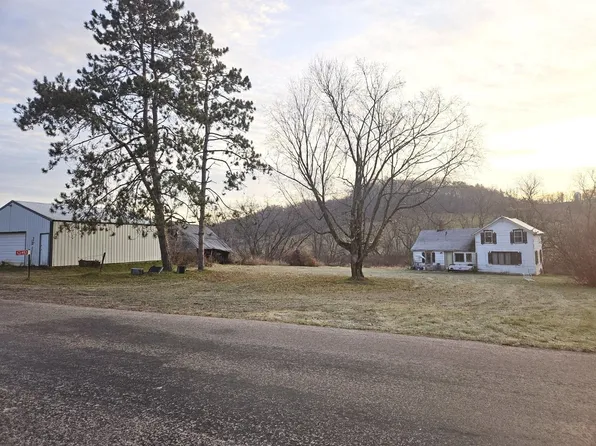 S3482 Beaver Creek Dr, Hillsboro, WI 54634