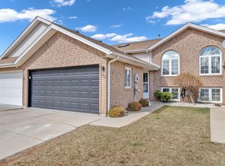 155 Christina Cres, Leamington, ON N8H 5L8