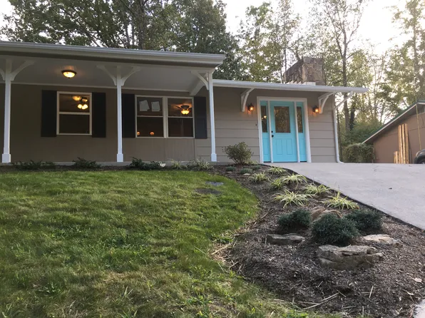 153 Richards Dr, Oliver Springs, TN 37840