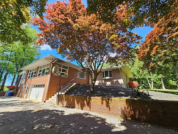 3rd image of 4619 Long Green Rd
