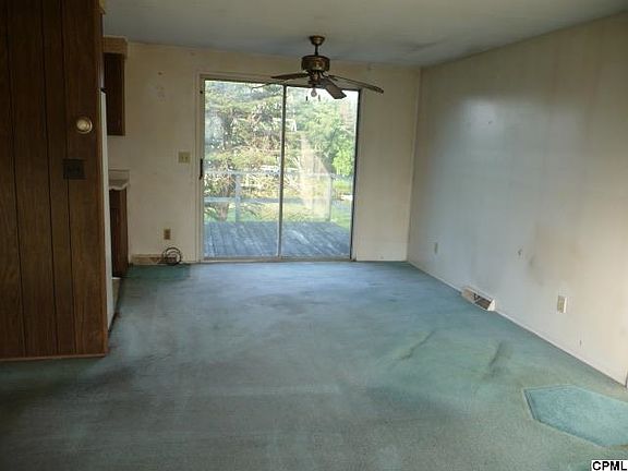 2nd image of 810 Maplewood Ave