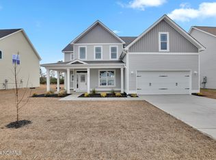 333 SW Plantation Dr, Jacksonville, NC 28540