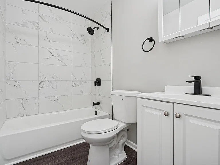 Linden Park Apartments — Photo 19