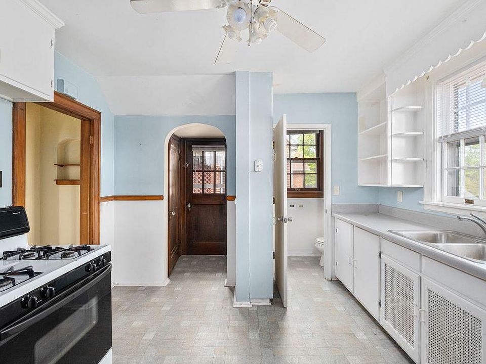 420 Florence Ave, Waynesboro, VA 22980 Zillow