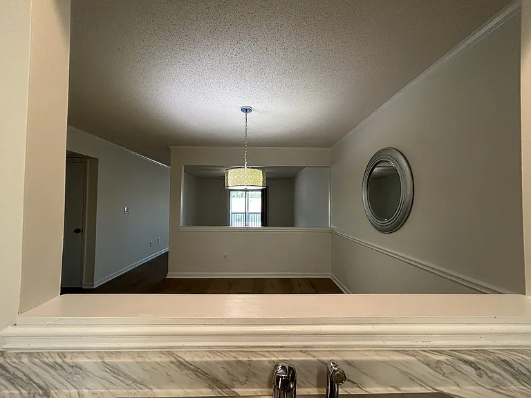 2505 W Broad St #222 — Photo 2