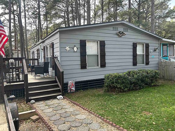 2nd image of 69 Offshore Dr.