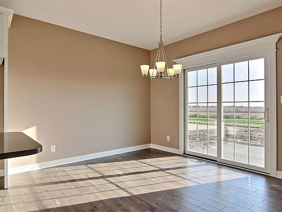 3rd image of 9811 Garden Way St