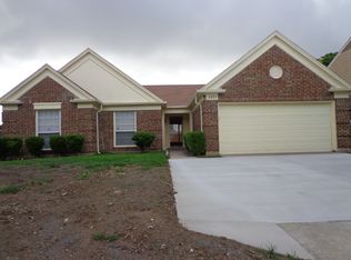 4905 Hibiscus Dr, Arlington, TX 76018
