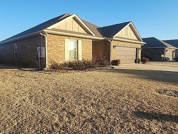 3rd image of 17195 Fieldway Cir