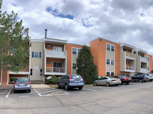 1350 Golden Cir APT 202, Golden, CO 80401