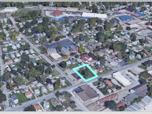 2620-2626 Rockingham Rd, Davenport, IA 52802