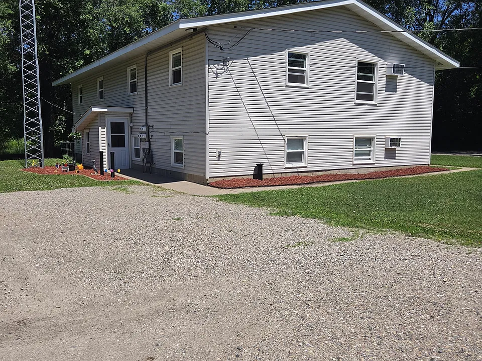 311 Elm St #4
