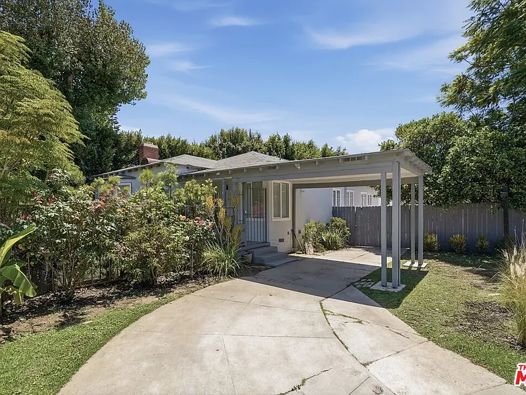 2938 Kansas Ave — Photo 3
