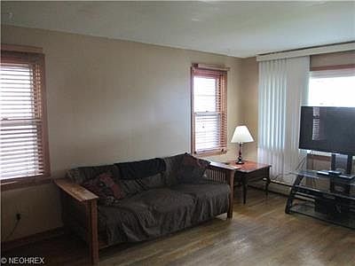 3rd image of 231 Georgia Ave