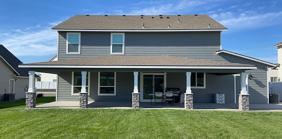 2nd image of 5905 Grandin Ln