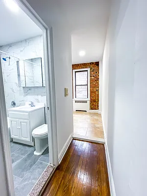 Rented by Voro New York | media 82