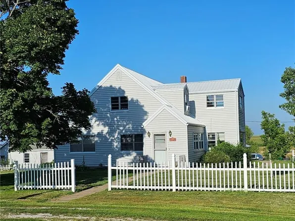 1706 Sunflower Rd, Robinson, KS 66532