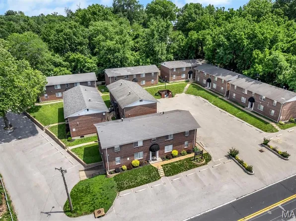 245 Chambers, Saint Louis, MO 63137