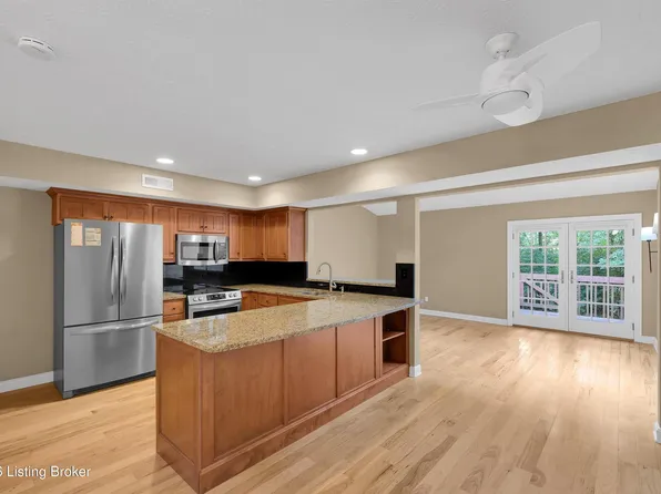 360 Crescent Spring Dr, Louisville, KY 40206