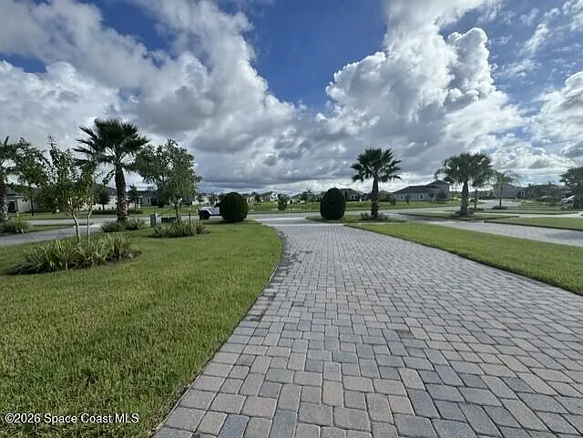 4 bed, 3.0 bath, 2033 sqft, $3,500 — Photo 3