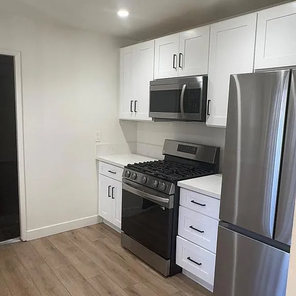 532 E 97th St #3 — Photo 9