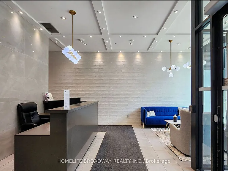 246 Logan Ave #313 — Photo 13