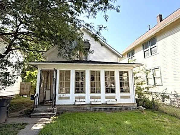 7107 Lawn Ave, Cleveland, OH 44102