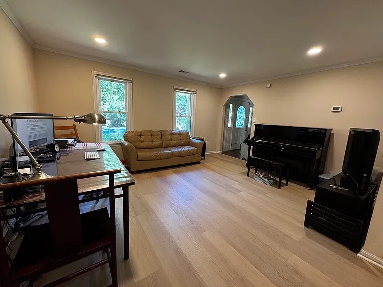 12129 Holly Knoll Cir — Photo 10