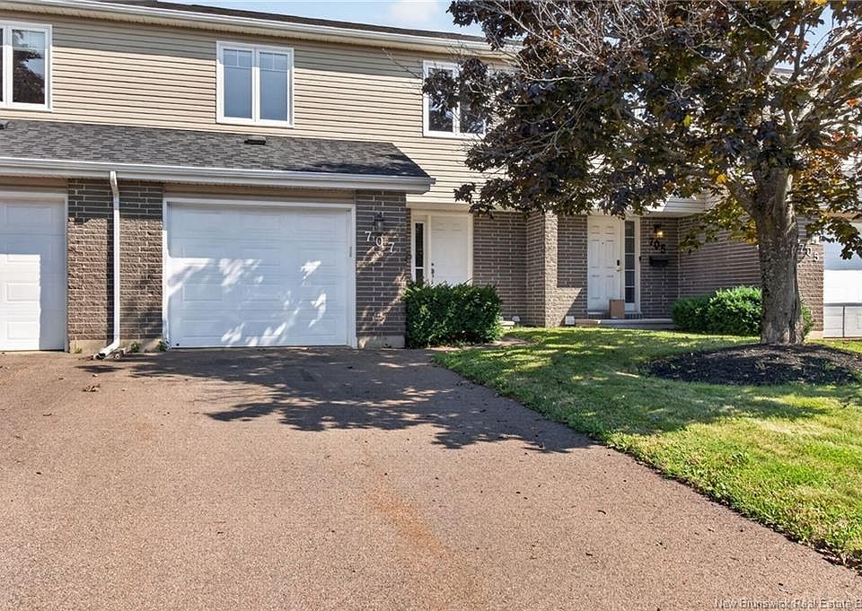 1st image of 707 Laurier #2