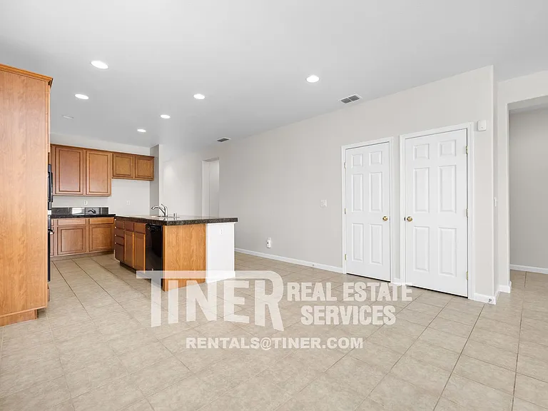 1422 Stoney Cross Ln — Photo 12
