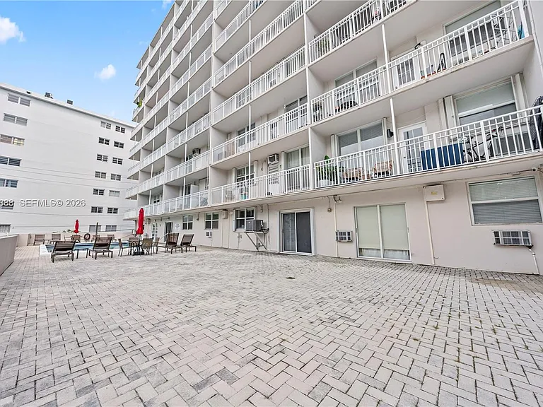 1300 Lincoln Rd #D204 — Photo 23