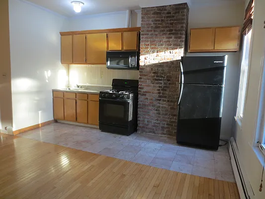 Rented by Block & Lot Real Estate | media 30