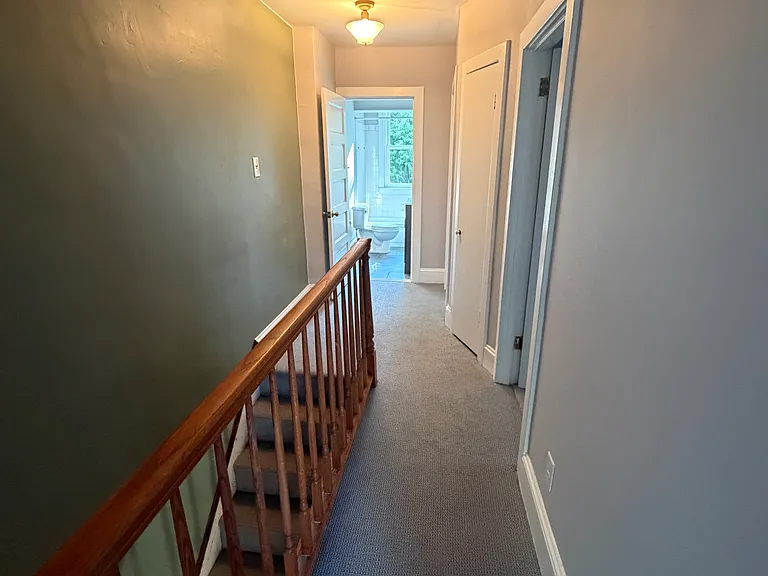 136 N Green St — Photo 7