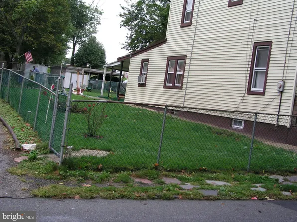 4128 Welsh Rd, Philadelphia, PA 19136