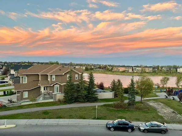 147 Panatella Hl S, Calgary, AB T3K 0S7
