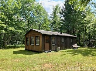 W8001 Cataline Rd, Pembine, WI 54156