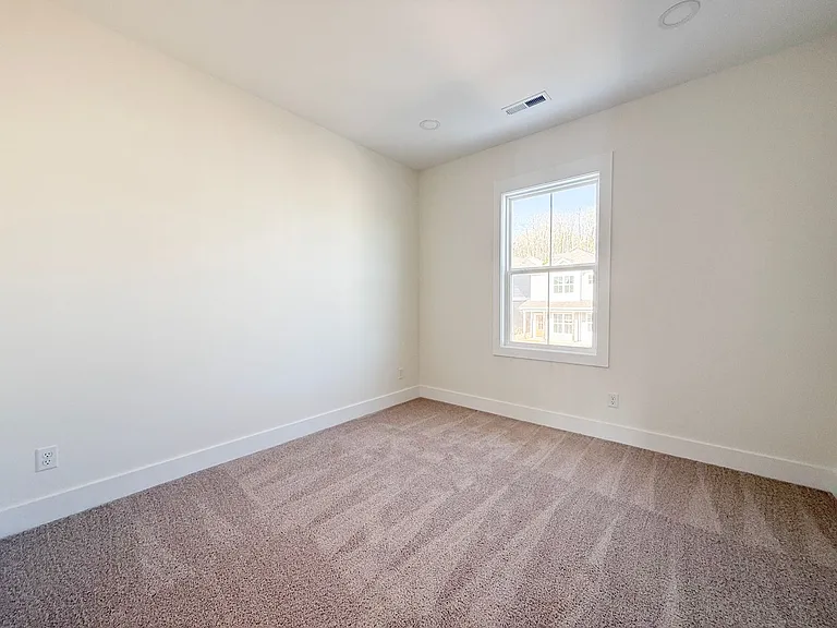 1373 Meridian St — Photo 33