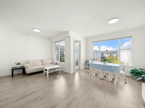 9388 McKim Way #438, Richmond, BC V6X 0J7