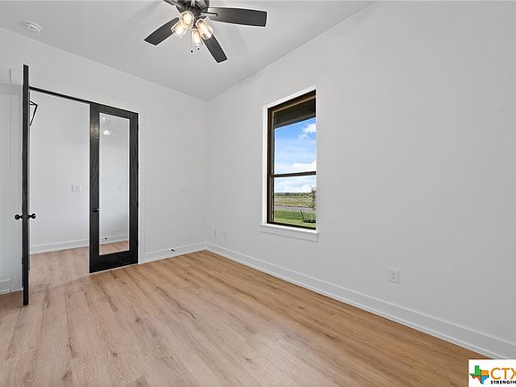 4th image of 4006 Aerie St