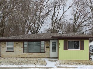 410 E High St, Morris, IL 60450