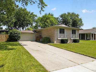 44100 Somerset Sq, Canton, MI, 48187