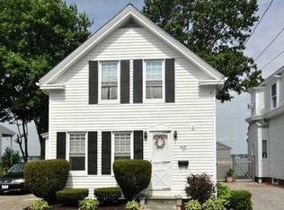 35 Bluff St, Riverside, RI 02915