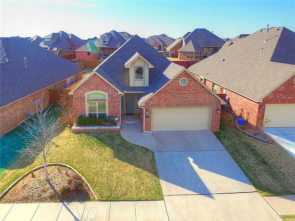 2nd image of 15505 Creek View Dr